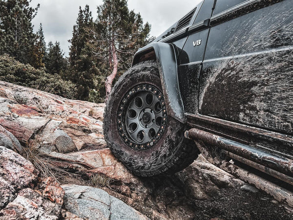 Load image into Gallery viewer, Alpha Equipt 18" xBravo Beadlock Wheels