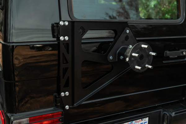 Load image into Gallery viewer, g wagon hd adjustable spare tire mount