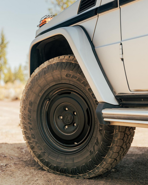 Load image into Gallery viewer, mercedes g wagen gelandewagen g wagon 17 inch wheel period correct retro vintage