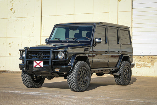 Load image into Gallery viewer, g wagon 2 inch coil lift springs gwagen springs gelandewagen lift kit g500 g55 g550 g63 amg