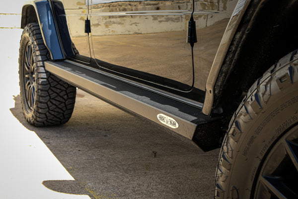 Load image into Gallery viewer, g wagon 463a 465 electronic running board electric side steps drop down rock sliders retractable step off road 4x4 squared