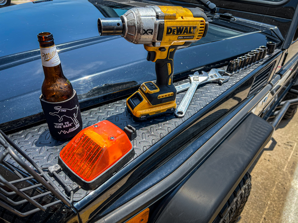 Load image into Gallery viewer, g wagon hood step protection plates fenders g-class g-wagen g500 g550 g55 g63 amg 460 461 463 w460 w461 w463