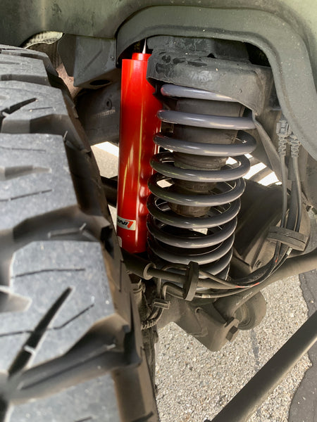 Load image into Gallery viewer, g wagon 2 inch coil lift springs gwagen springs gelandewagen lift kit g500 g55 g550 g63 amg