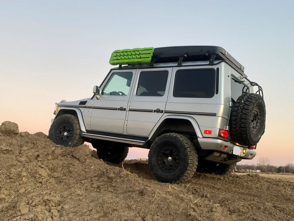 Load image into Gallery viewer, g wagon hutchinson rock monster beadlock wheels 16 inch off road gelandewagen