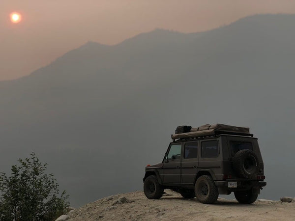 Load image into Gallery viewer, g wagon roof top tent