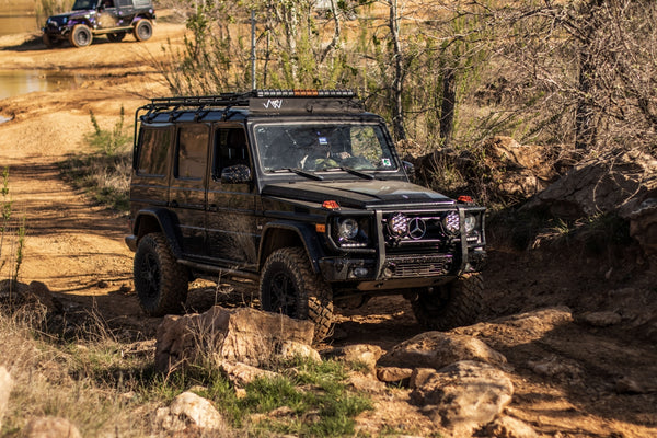 Load image into Gallery viewer, g wagen all black 4 inch lift kit 100mm lift kit for Mercedes G Wagon G Wagen Gelandewagen Jack Wagon Overlanding Suspension Mercedes Benz w463 w461 w460 G500 G550 G55 G63 AMG portals