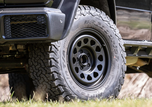 Load image into Gallery viewer, g wagon 17 inch 18 inch wheel g500 g550 g55 g63 amg 463 463a 465 460 461 steelie
