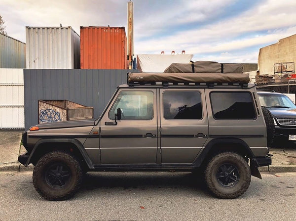 Load image into Gallery viewer, mercedes benz g wagon roof top tent by front runner
